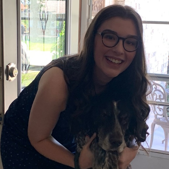 Meet your Posher, Stephanie - Picture 1 of 1